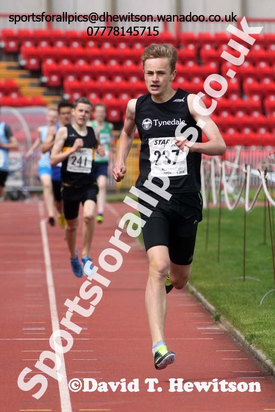 Boys under-15s, North East Track and Field Champs., Gateshead. Photo: David T. Hewitson/Sports for All Pics